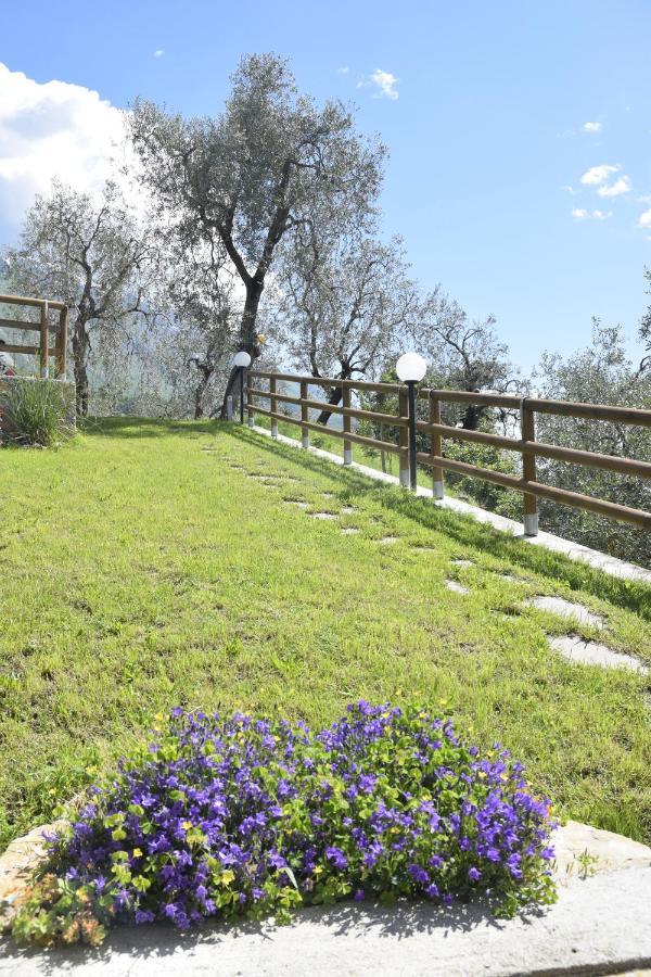 Casa Baceschi Apartment Malcesine Bagian luar foto
